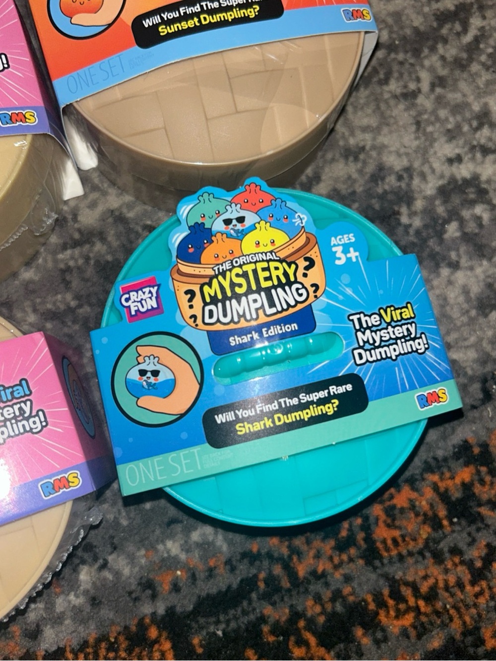Mystery Dumpling Collectible Pack - Pink, Yellow, Teal, Cream - Picture 3 of 9